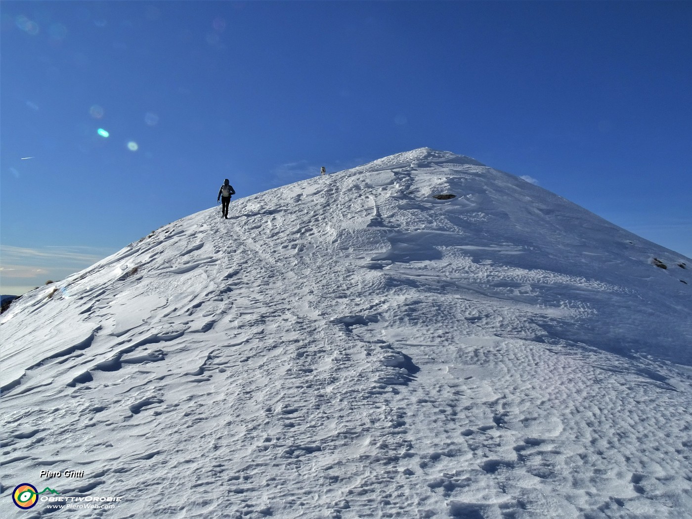 37 Dal colletto d'Avaro saliamo a sx per il Monte Avaro.JPG